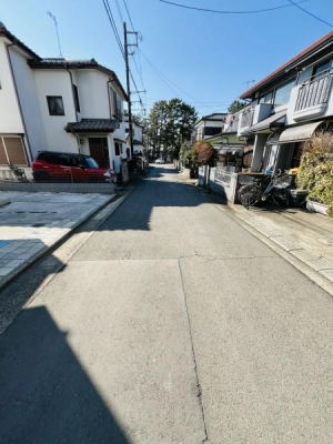 �_�ސ쌧������s�ԉH���̐V�z��ˌ��Ă̑O�ʓ��H�܂ތ��n�ʐ^