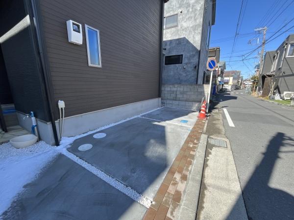 �_�ސ쌧������s���6���ڂ̐V�z��ˌ��Ă̒��ԏ�