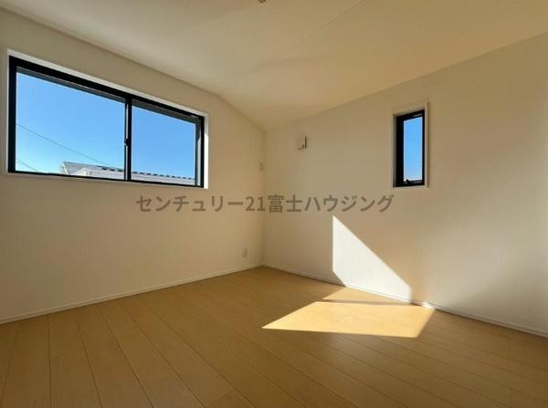 �_�ސ쌧������s���Z���̐V�z��ˌ��Ă̗m��