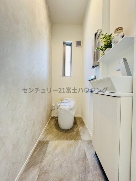 �_�ސ쌧������s�l�|4���ڂ̐V�z��ˌ��Ẵg�C��