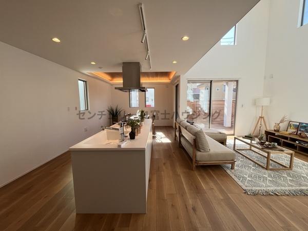 �_�ސ쌧������s�l�|4���ڂ̐V�z��ˌ��ẴL�b�`��