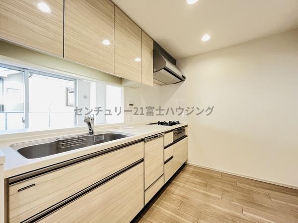 �_�ސ쌧������s�ԏ����̒��Ã}���V�����̃L�b�`��