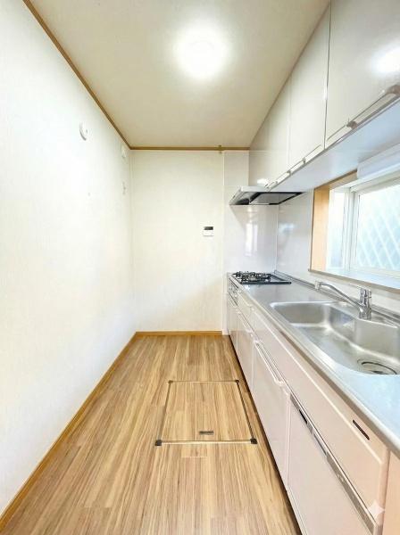 �_�ސ쌧����s����3���ڂ̒��È�ˌ��ẴL�b�`��