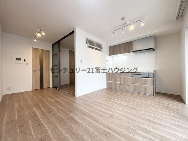 �_�ސ쌧����s�쓡��̒��Ã}���V�����̃��r���O