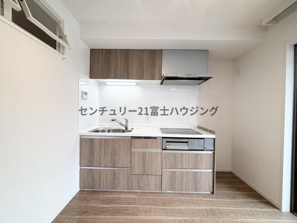 �_�ސ쌧����s�쓡��̒��Ã}���V�����̃L�b�`��