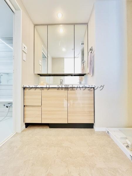 �_�ސ쌧������s�ᏼ���̒��Ã}���V�����̐��ʑ�E���ʏ�