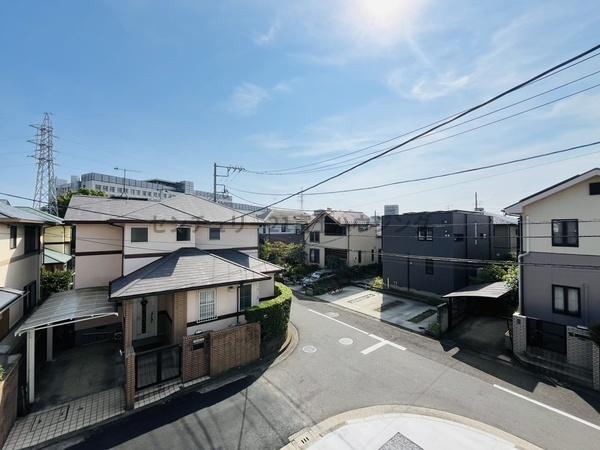 �_�ސ쌧������s���c3���ڂ̐V�z��ˌ��Ă̏Z�˂���̒��]�ʐ^