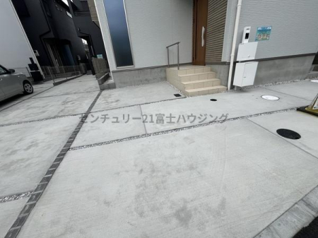 �_�ސ쌧������s���h�̐V�z��ˌ��Ă̒��ԏ�