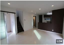 �_�ސ쌧����s�����_��4���ڂ̒��È�ˌ��Ẵ��r���O