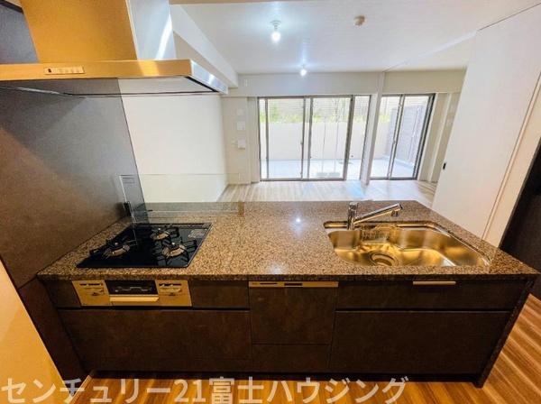 �_�ސ쌧������s���C�ݓ�4���ڂ̒��Ã}���V�����̃L�b�`��