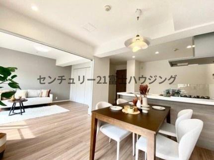 �_�ސ쌧������s�{��5���ڂ̒��Ã}���V�����̃��r���O