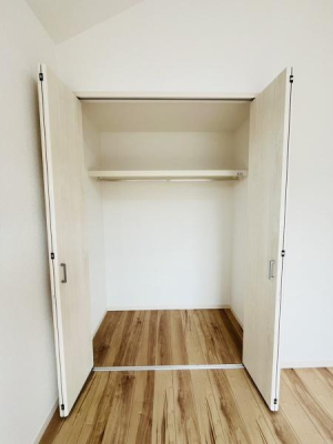 �_�ސ쌧������s����4���ڂ̐V�z��ˌ��Ă̎��[