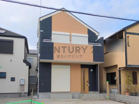 �_�ސ쌧������s����4���ڂ̐V�z��ˌ��Ă̌��n�O�ώʐ^