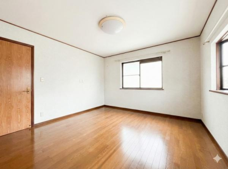 �_�ސ쌧����s���ؑ�2���ڂ̒��È�ˌ��Ẵ��r���O�ȊO�̋���