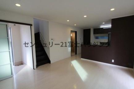 �_�ސ쌧����s�����_��4���ڂ̒��È�ˌ��Ẵ��r���O