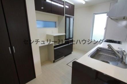 �_�ސ쌧����s�����_��4���ڂ̒��È�ˌ��ẴL�b�`��