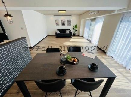 �_�ސ쌧���q�s���{�̒��Ã}���V�����̃��r���O