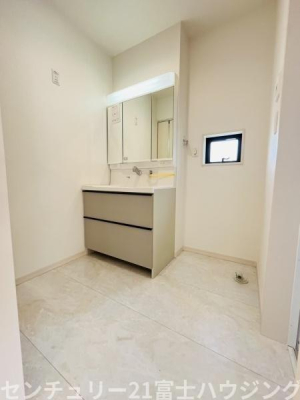 �_�ސ쌧������s����4���ڂ̐V�z��ˌ��Ă̐��ʑ�E���ʏ�