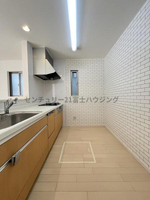 �_�ސ쌧������s�H��1���ڂ̒��È�ˌ��ẴL�b�`��