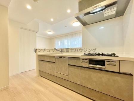 �_�ސ쌧������s������̒��Ã}���V�����̃L�b�`��