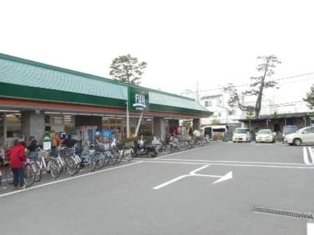 �_�ސ쌧������s���h 1219-1�̒��Ã}���V�����̎��ӊ�