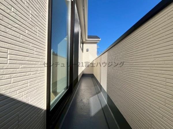 �_�ސ쌧������s���Z���̐V�z��ˌ��Ẵo���R�j�[