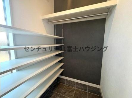 �_�ސ쌧����s������3���ڂ̐V�z��ˌ��Ă̎��[