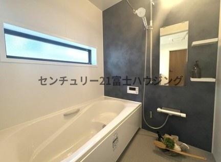 �_�ސ쌧����s������3���ڂ̐V�z��ˌ��Ă̗���