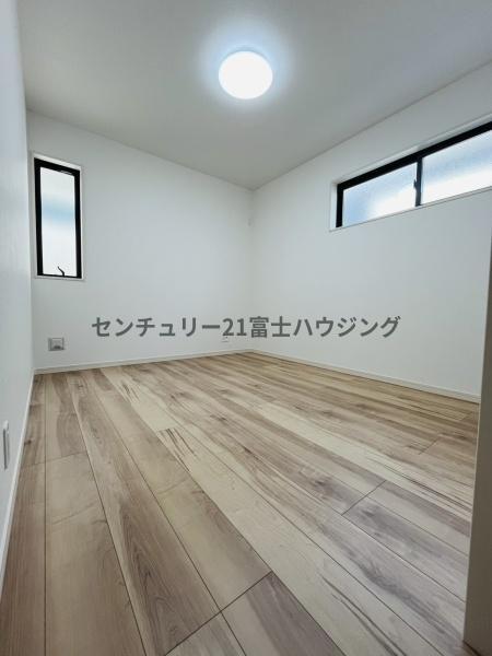 �_�ސ쌧������s����4���ڂ̐V�z��ˌ��Ẳ摜