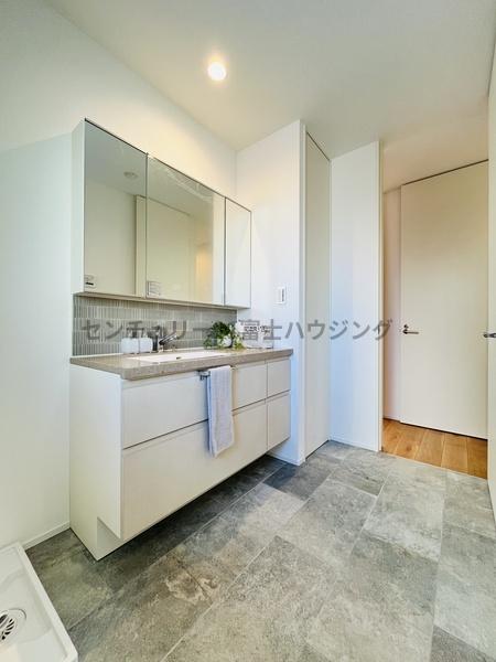 �_�ސ쌧������s�l�|4���ڂ̐V�z��ˌ��Ă̐��ʑ�E���ʏ�