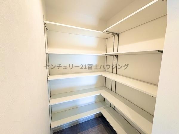 �_�ސ쌧������s���a�c3���ڂ̐V�z��ˌ��ẴL�b�`��