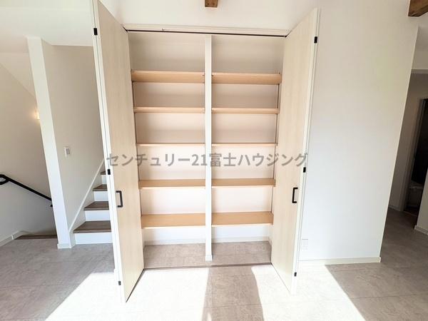 �_�ސ쌧������s���a�c3���ڂ̐V�z��ˌ��Ẵ��r���O