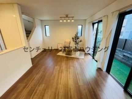 �_�ސ쌧����s�T���̐V�z��ˌ��Ẵ��r���O