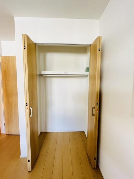 �_�ސ쌧������s�l�V���̐V�z��ˌ��Ă̎��[