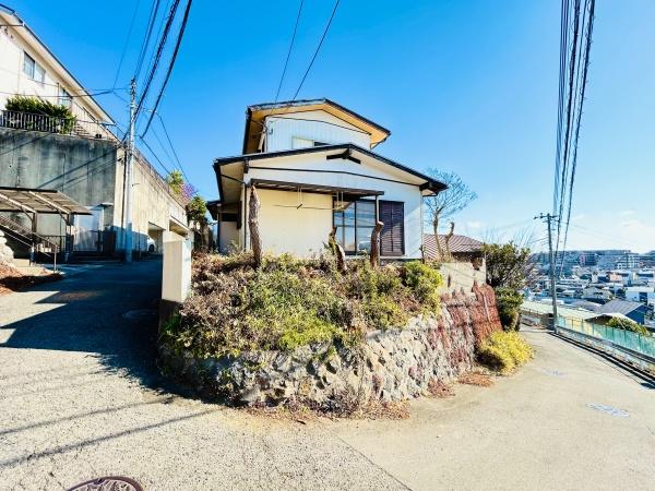 �_�ސ쌧����s�勘3���ڂ̓y�n�̑O�ʓ��H�܂ތ��n�ʐ^