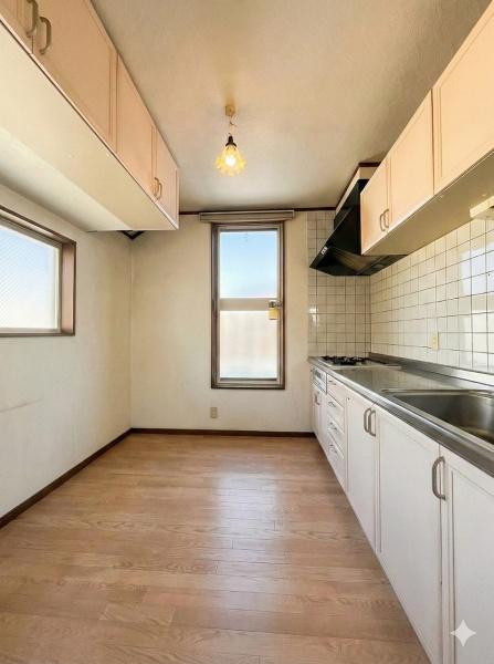 �_�ސ쌧������s���Q2���ڂ̒��È�ˌ��ẴL�b�`��