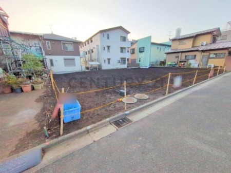 �_�ސ쌧����s���̐V�z��ˌ��Ă̑O�ʓ��H�܂ތ��n�ʐ^