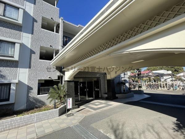 �_�ސ쌧������s���4���ڂ̒��Ã}���V�����̃G���g�����X