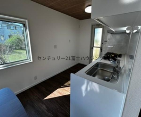 �_�ސ쌧���q�s�����6���ڂ̒��È�ˌ��ẴL�b�`��