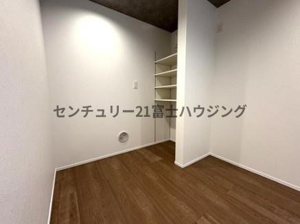 �_�ސ쌧������s���5���ڂ̐V�z��ˌ��ẴL�b�`��