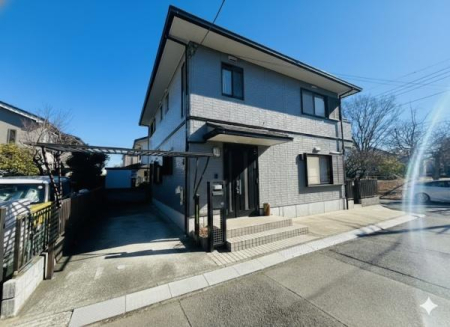 �_�ސ쌧����s���� 655-20�̒��È�ˌ��Ă̒��ԏ�