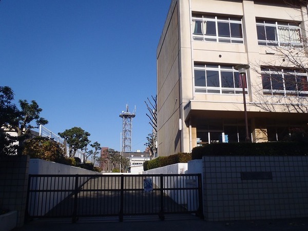 �_�ސ쌧����s���� 655-20�̒��È�ˌ��Ă̎��ӊ�