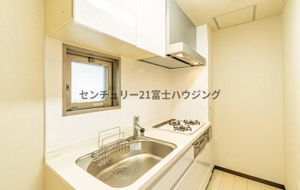 �_�ސ쌧����s�쓡��̒��Ã}���V�����̃L�b�`��