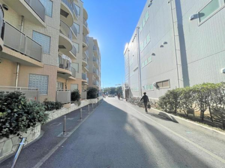 �_�ސ쌧����s�����C��1���ڂ̒��Ã}���V�����̂��̑����n