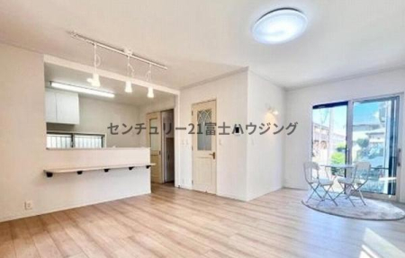 �_�ސ쌧������s���c4���ڂ̒��È�ˌ��Ẵ��r���O