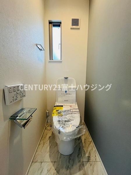 �_�ސ쌧���q�s���z4���ڂ̒��È�ˌ��Ẵg�C��