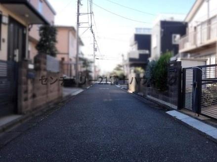 �_�ސ쌧������s��̒��È�ˌ��Ă̑O�ʓ��H�܂ތ��n�ʐ^