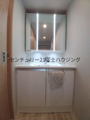 �_�ސ쌧���q�s���{2���ڂ̒��Ã}���V�����̐��ʑ�E���ʏ�