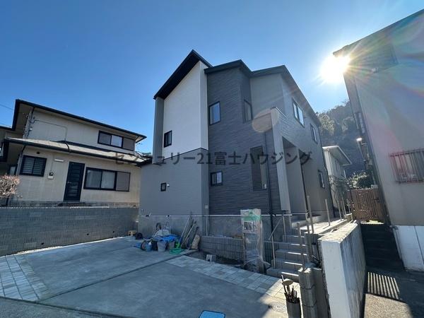 �_�ސ쌧���q�s�����5���ڂ̐V�z��ˌ��Ă̌��n�O�ώʐ^