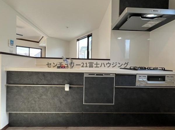 �_�ސ쌧���q�s�����K�l2���ڂ̐V�z��ˌ��ẴL�b�`��